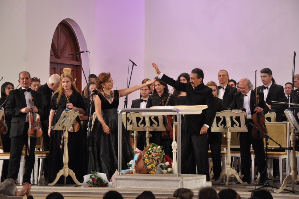Maestro Niyazinin əziz xatirəsinə həsr olunmuş “Həyat musiqidir” adlı konsert proqramı keçirilib